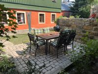 Garten-Sitzecke mit Grill und W&auml;schest&auml;nder